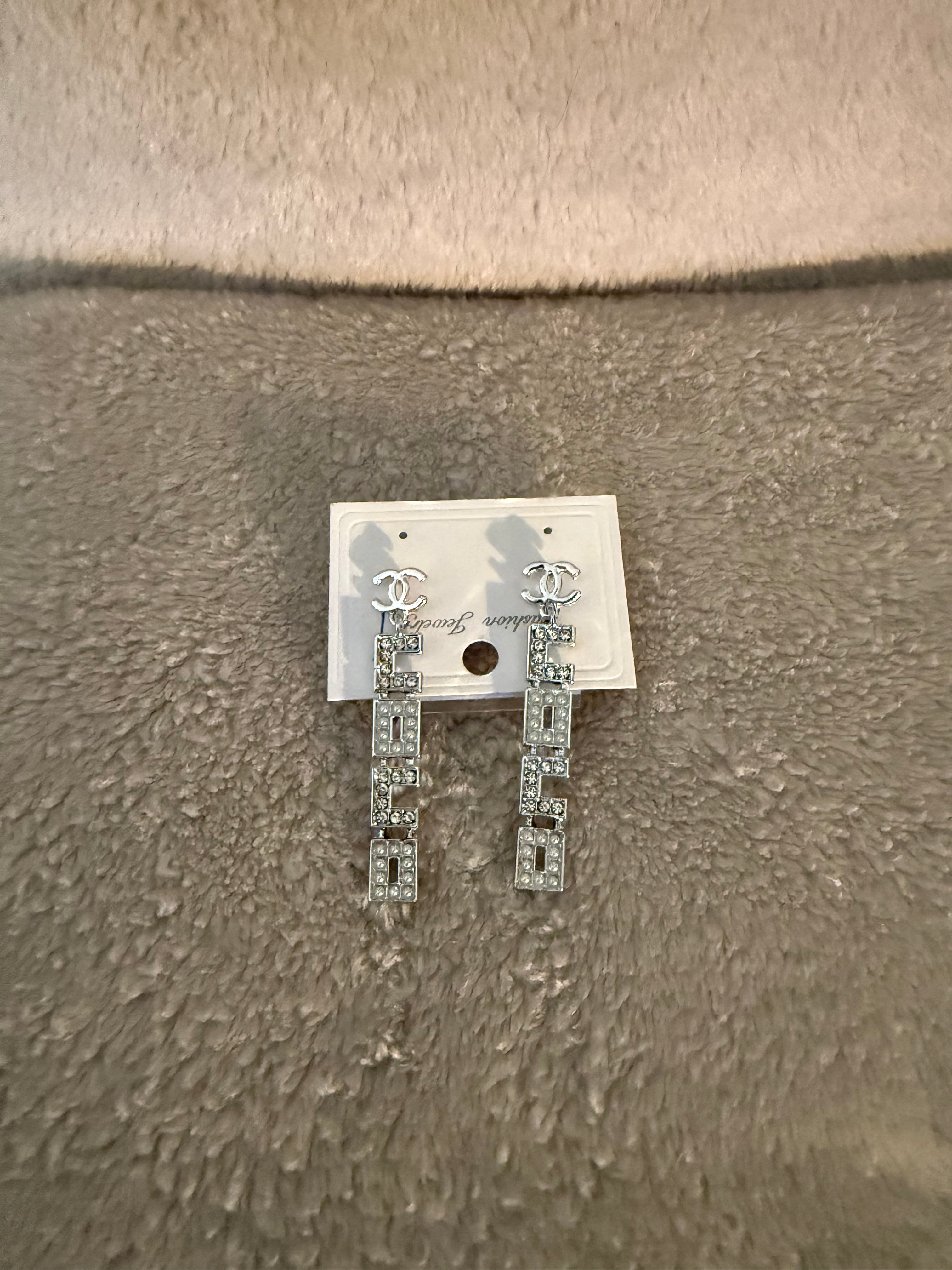 L'Éclat — Silver Diamond Pendant Earrings