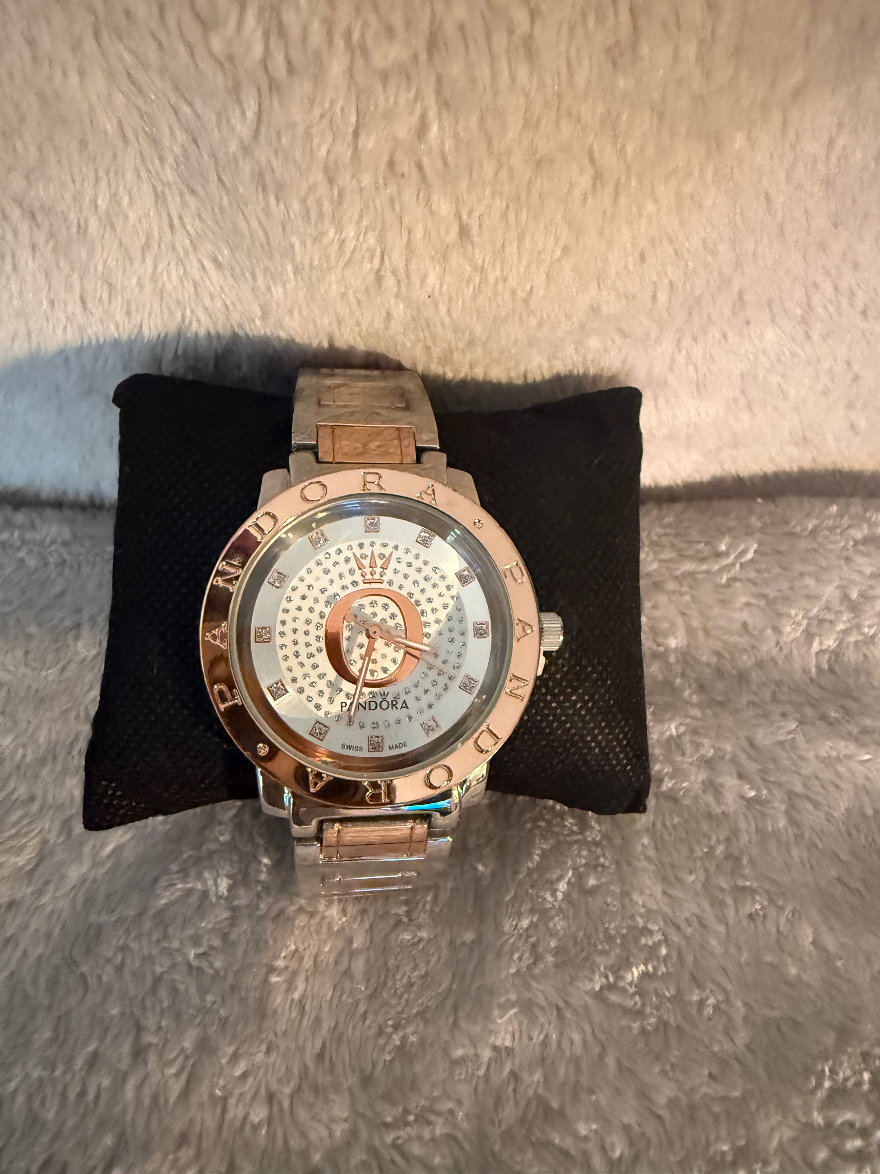 The Bold Round — Rose Gold on Silver Watch